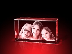 3D-Porträt vom Foto – 1 Person – Quader 40 x 60 x 40 mm – GLASFOTO.COM